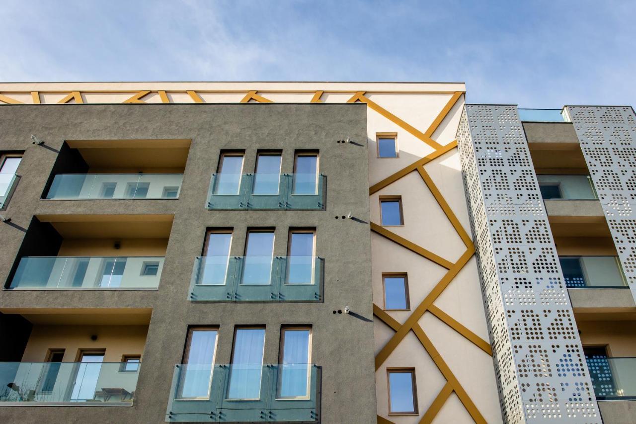 Samplus Central Apartment Крайова Экстерьер фото